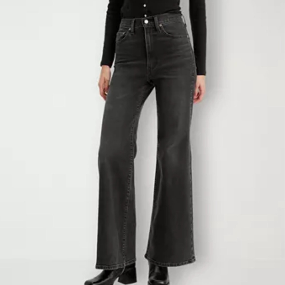 Levi's Women's Black Flare Jeans